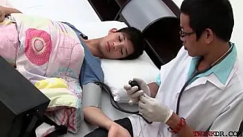 Play Asian twink gets examined and breeded from behind by doctor