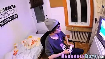 Play Wild twink brent lockhart riding cock after sensual blowjob