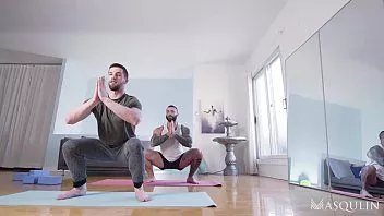 play ماركوس كيج يدرب مؤخرة ثايل نوكس