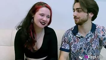 Reproducir La adolescente pelirroja inna black siempre está ansiosa por chupar pollas. ¡Ella no puede vivir sin ellos!
