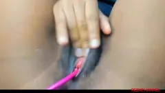 Riproduci BBW teenager giamaicana sperimenta un trio BBC e mi schizza in faccia