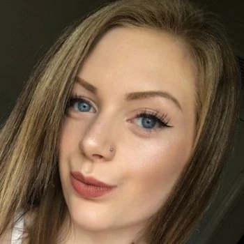 Pornstar Camilla Mae