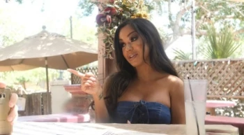 Gwiazda porno Emily Purple
